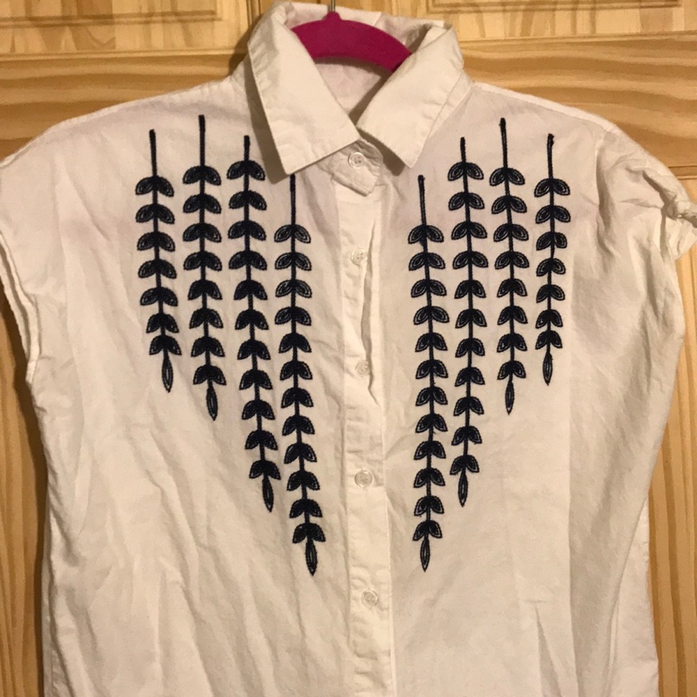 Short sleeve button down - Picture 3 of 3